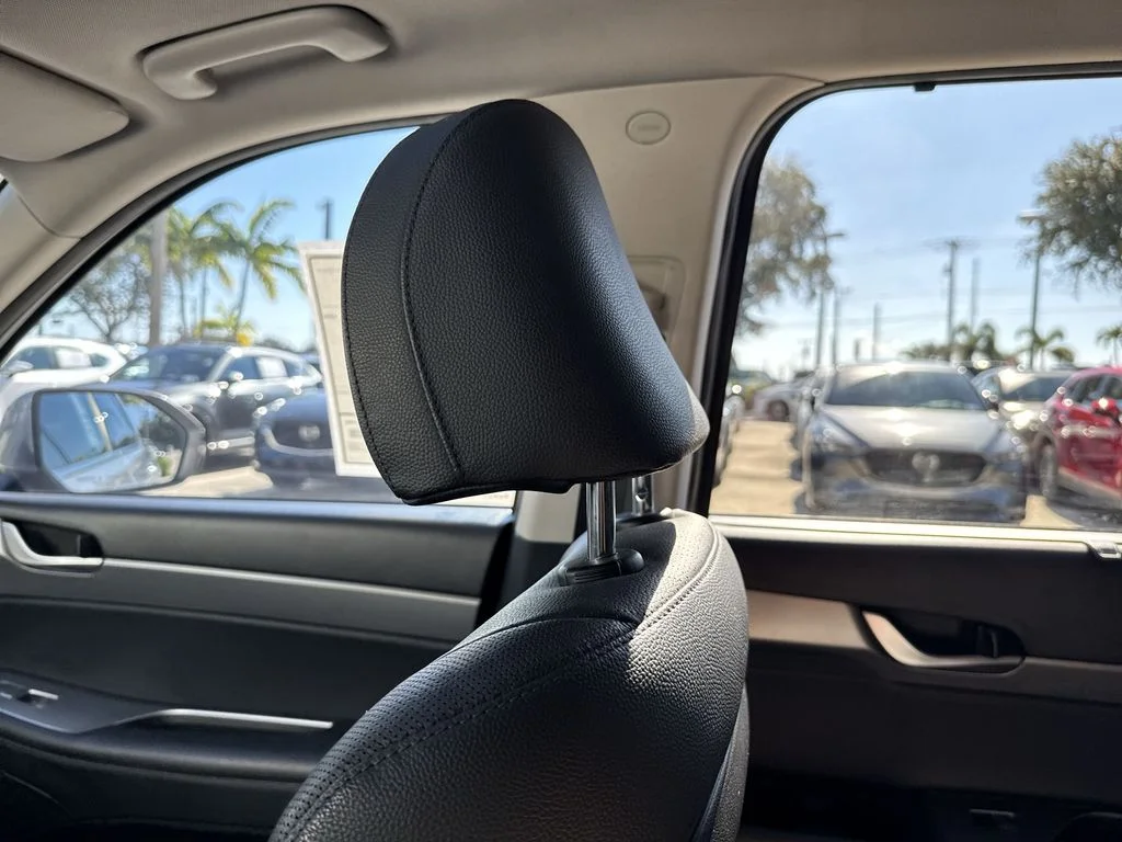 Used 2020 Silver Hyundai SEL image 16
