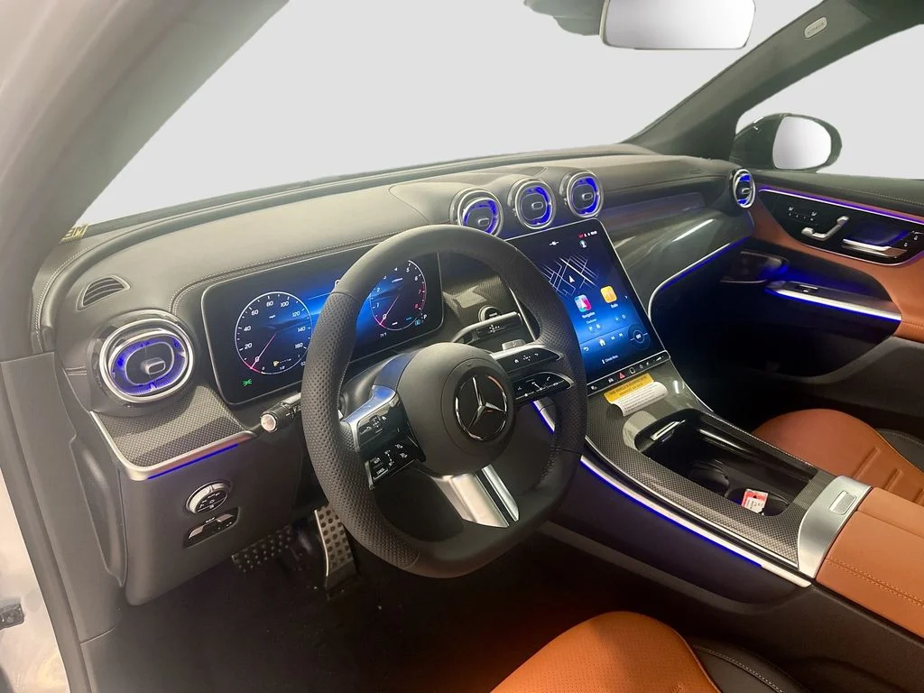 New 2026  Mercedes-Benz GLC 300 image 4