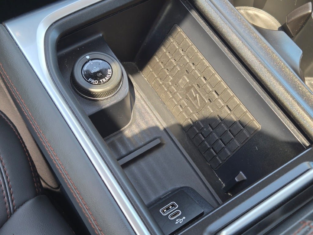 2025 Ford Expedition Active - Photo 34