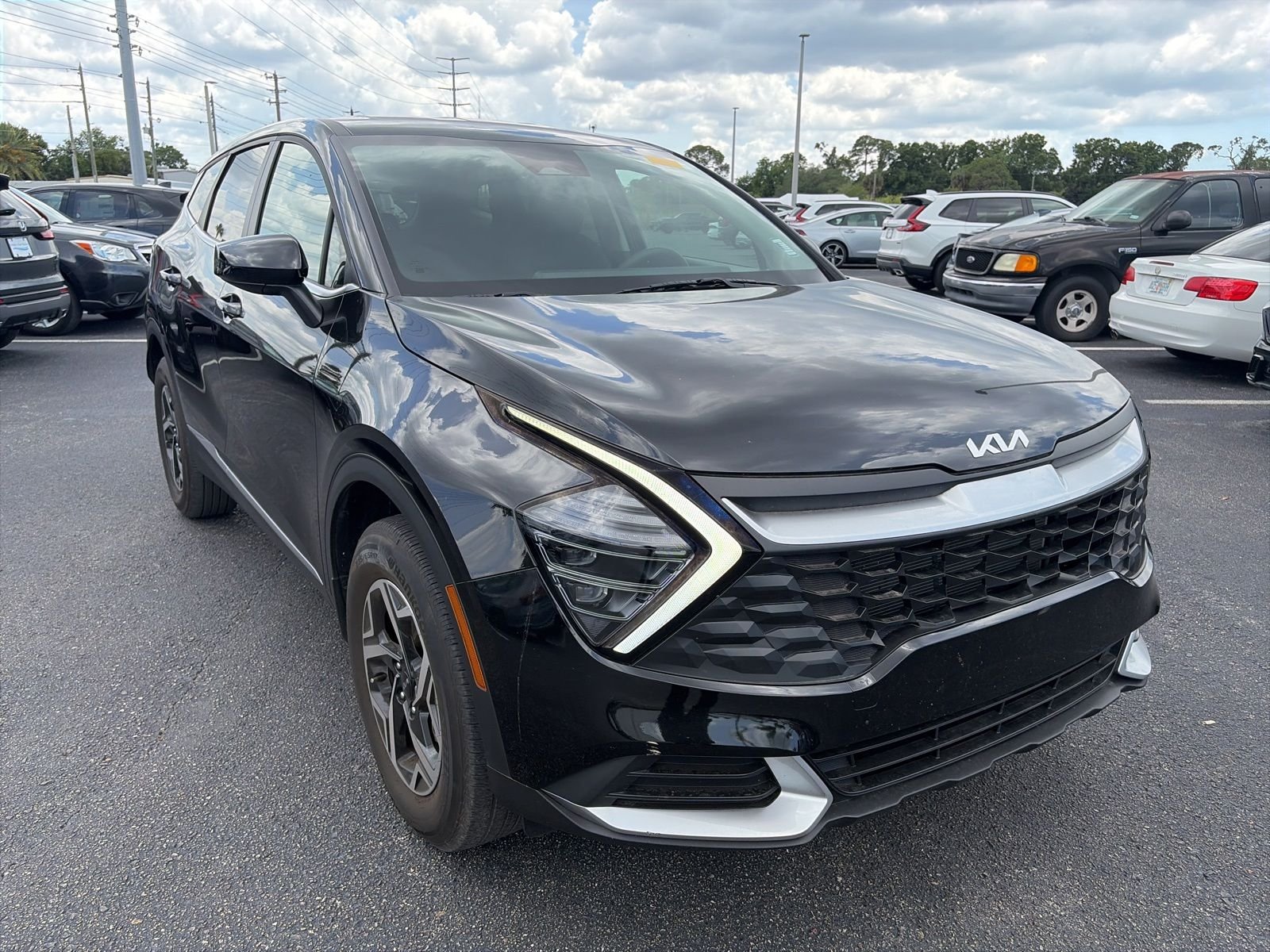 Used 2024 Black Kia LX image 1