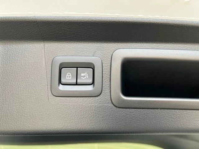 New 2026 Wind Chill Pearl Mazda Premium AWD image 36