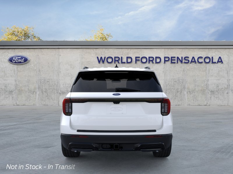 New 2026 Star White Metallic Tri-Coat Ford ST-Line image 5