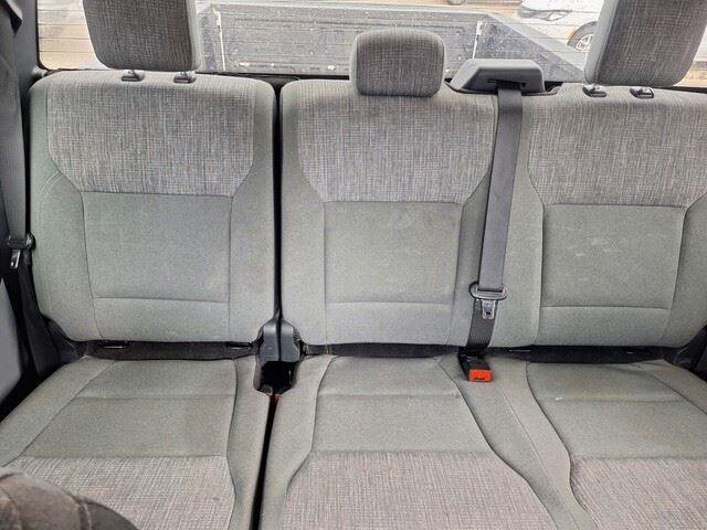 Used 2024 Oxford White Ford XLT image 32