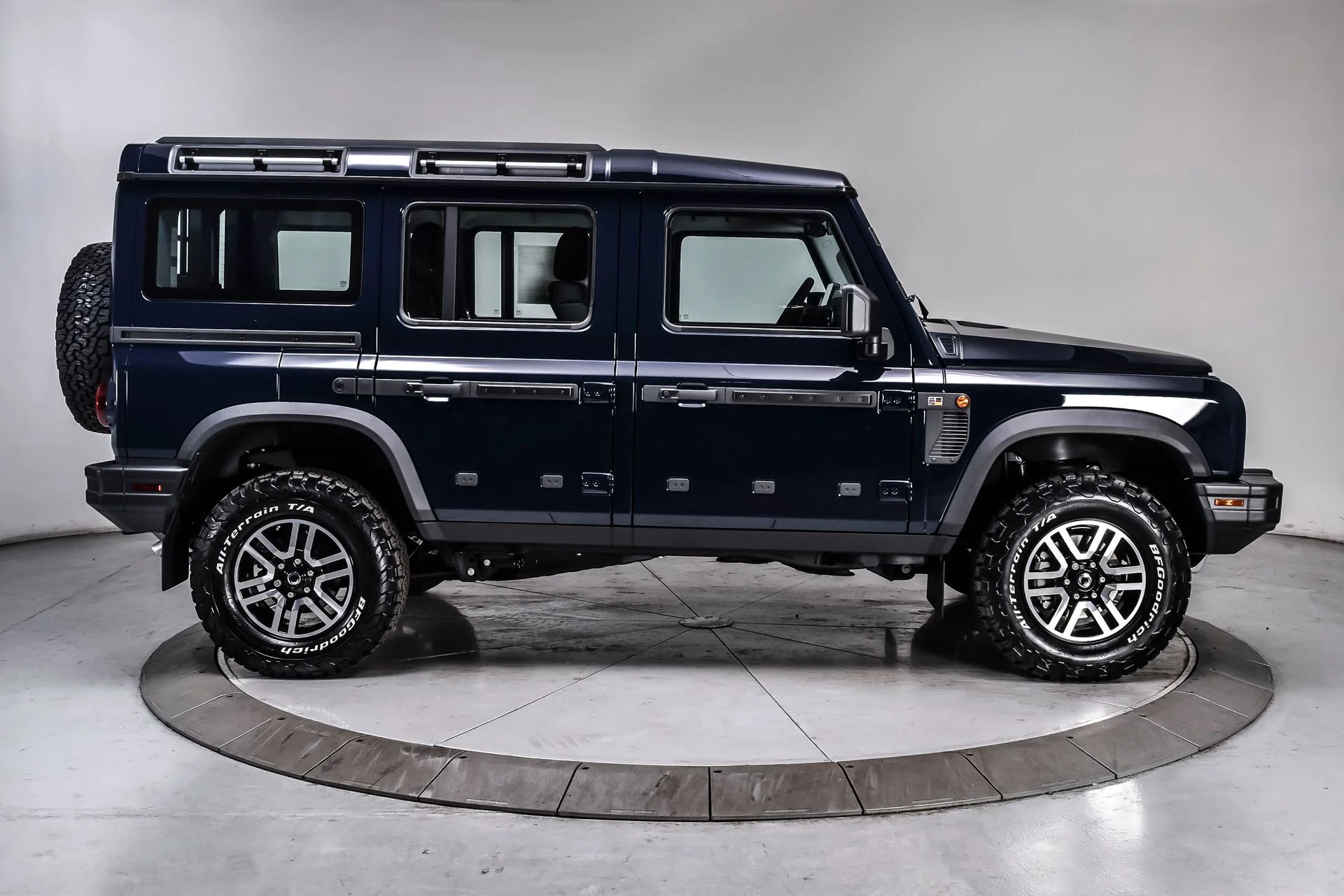 New 2026 Britannia Blue INEOS Fieldmaster Edition image 7