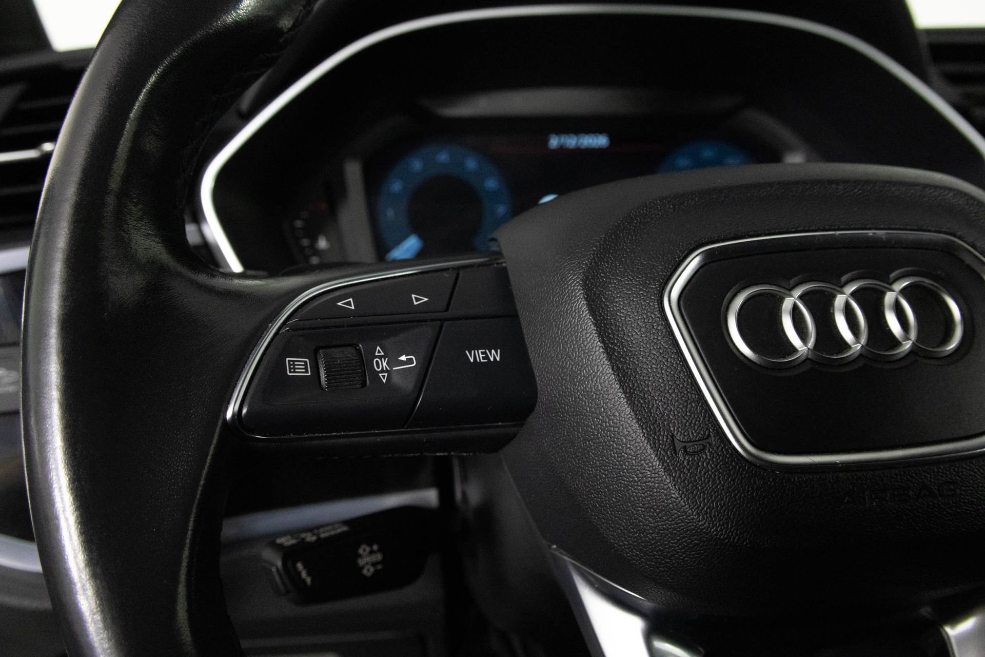 2023 AUDI Q3 - Image 35