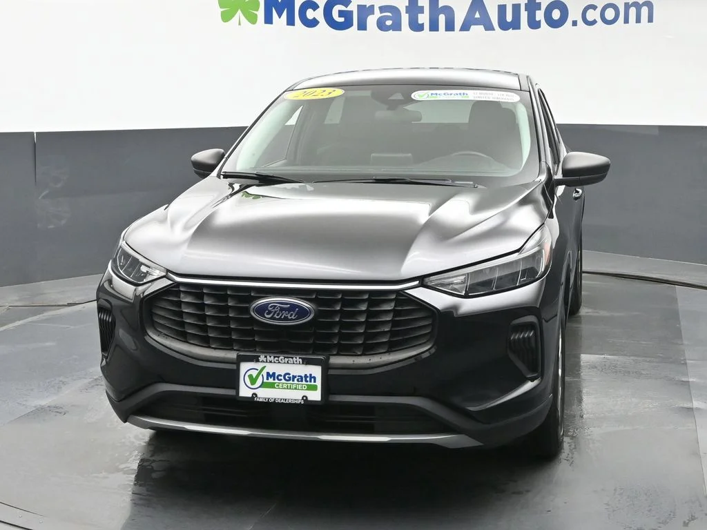 Used 2023 Black Ford Active image 6