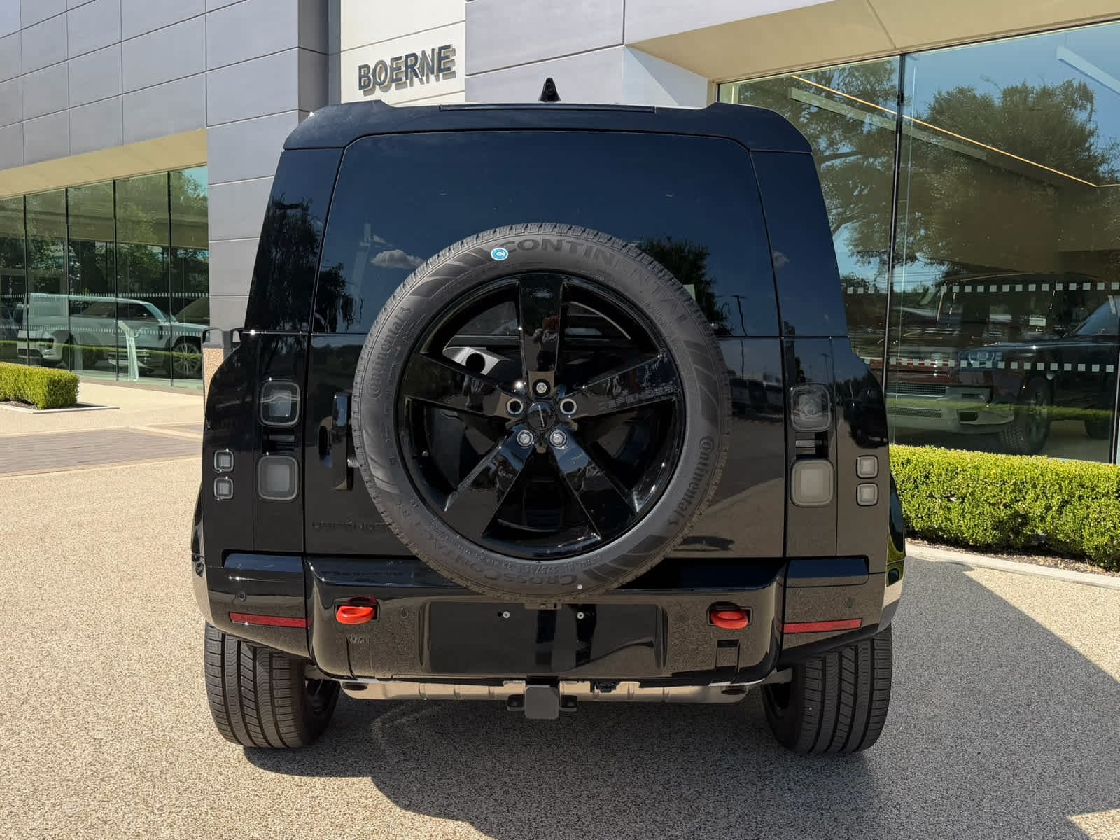 New 2026 Santorini Black Land Rover X image 6