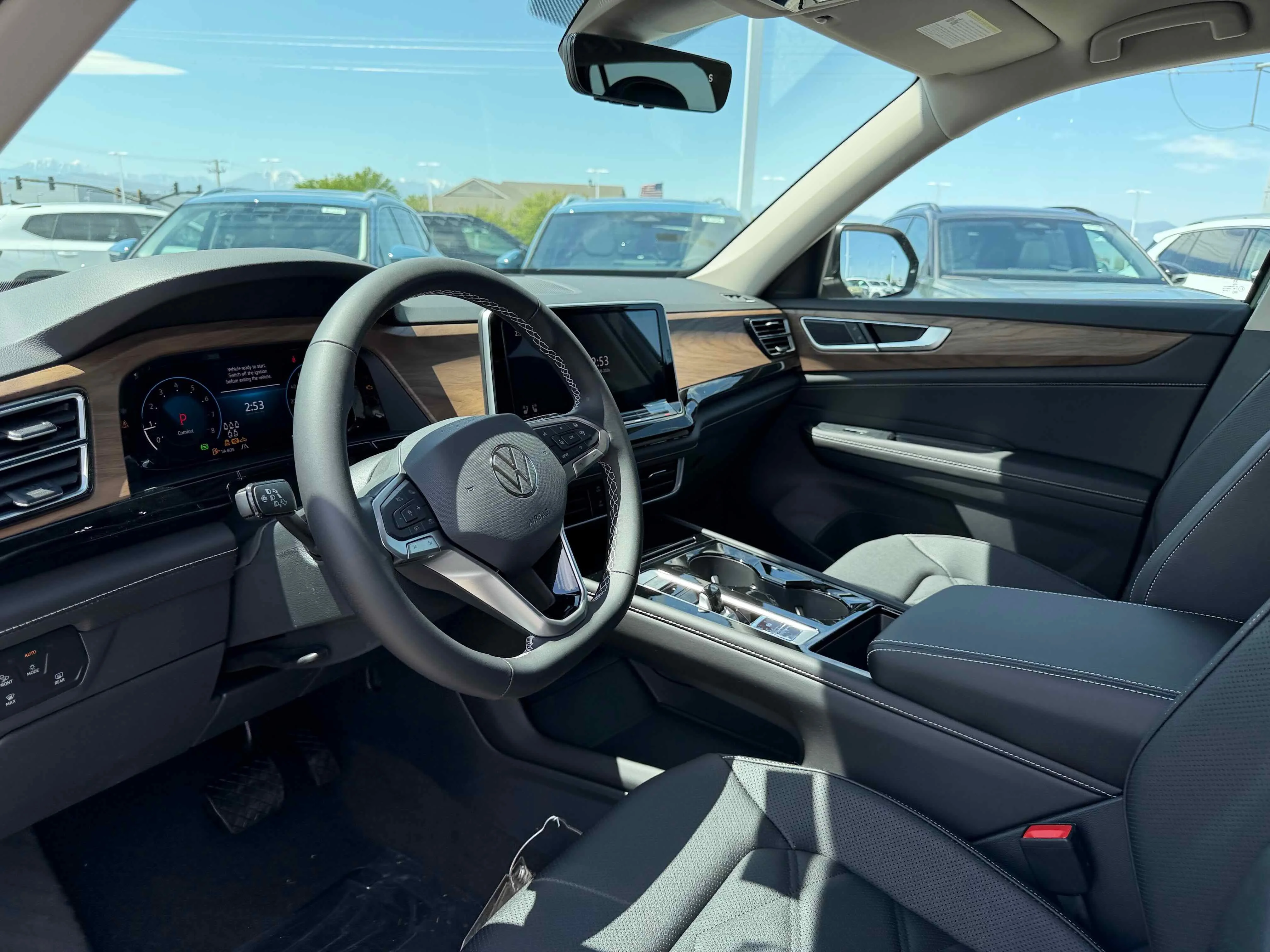 New 2026 Green Volkswagen 2.0T SE w/Technology image 3