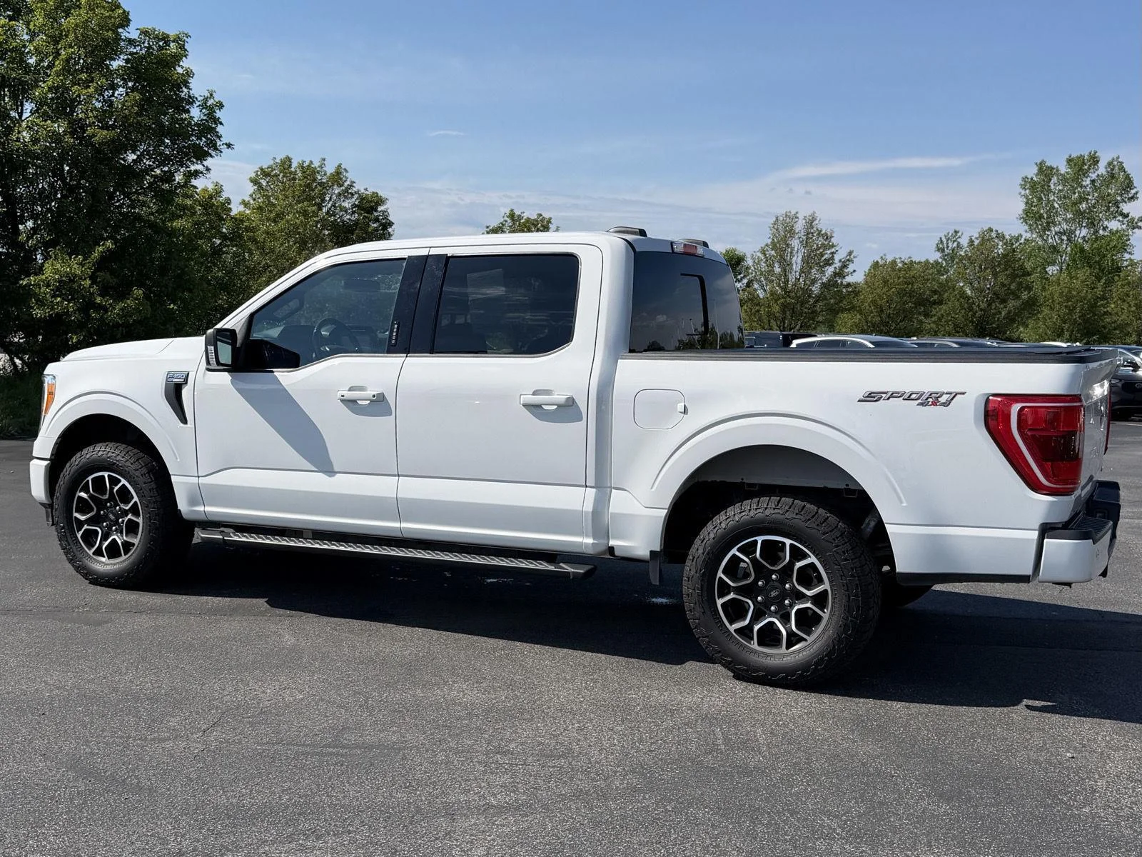 Used 2022 Oxford White Ford XLT image 5