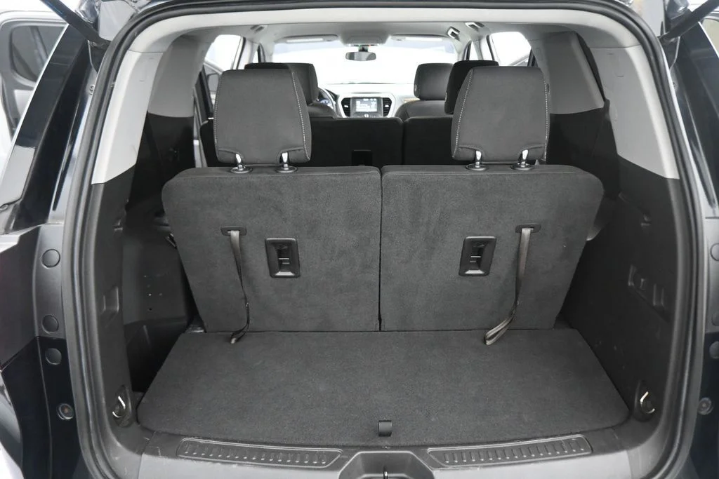 Used 2019 Black GMC SLE-1 image 43