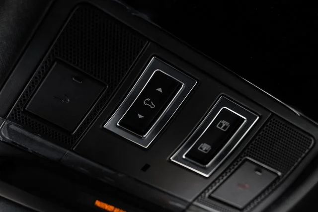 New 2026 White Land Rover S image 34
