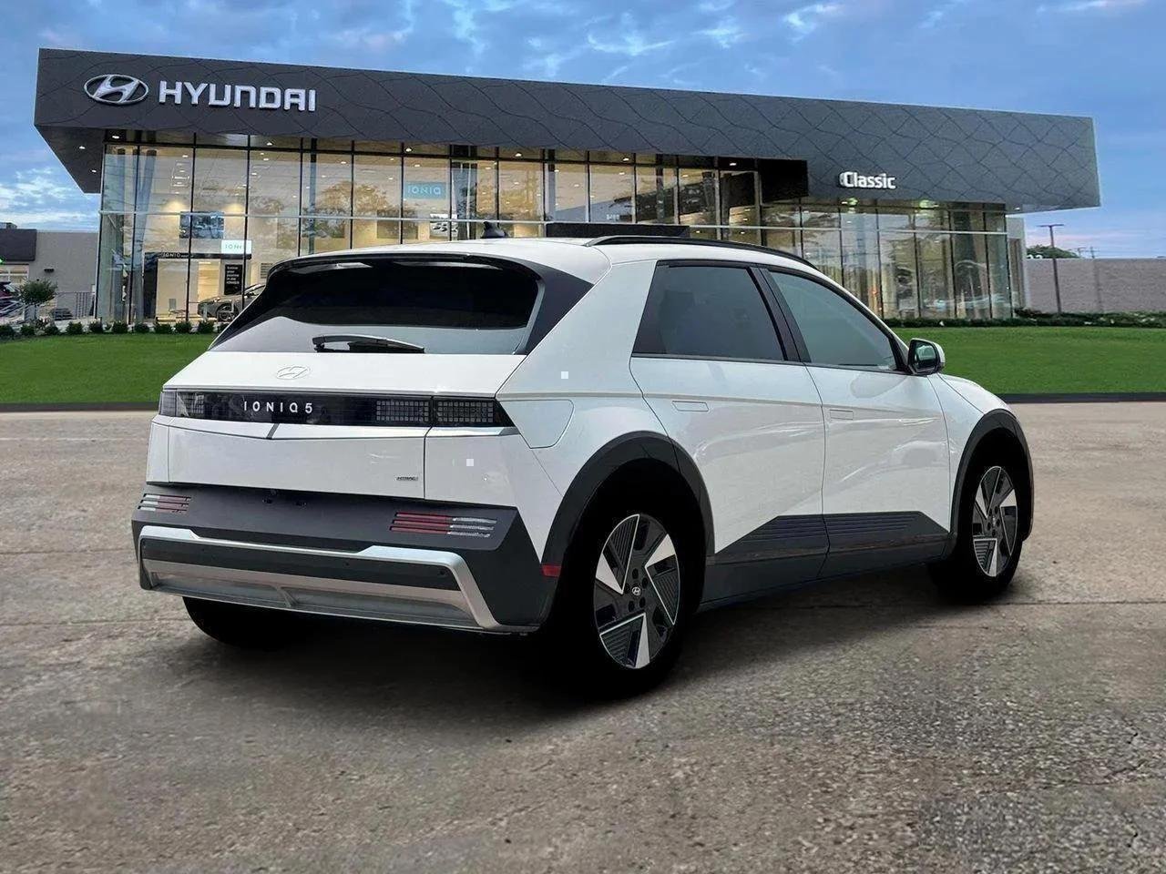 2025 Hyundai IONIQ 5 SEL - Photo 7