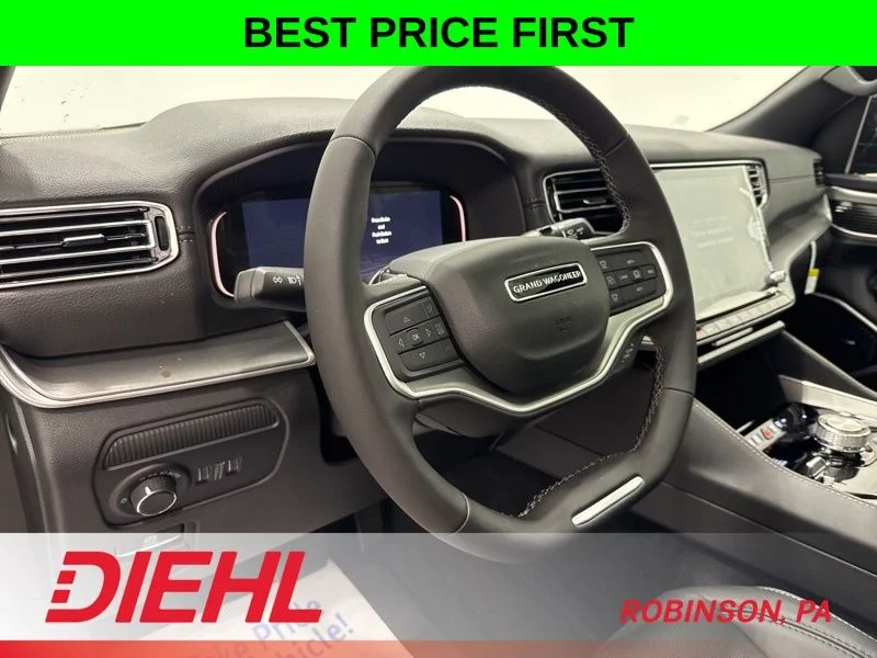 New 2026 Bright White Clear-Coat Exterior Paint Jeep Limited Altitude image 25