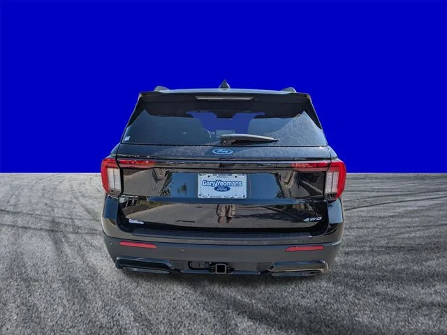 New 2026 Agate Black Metallic Ford ST-Line image 5