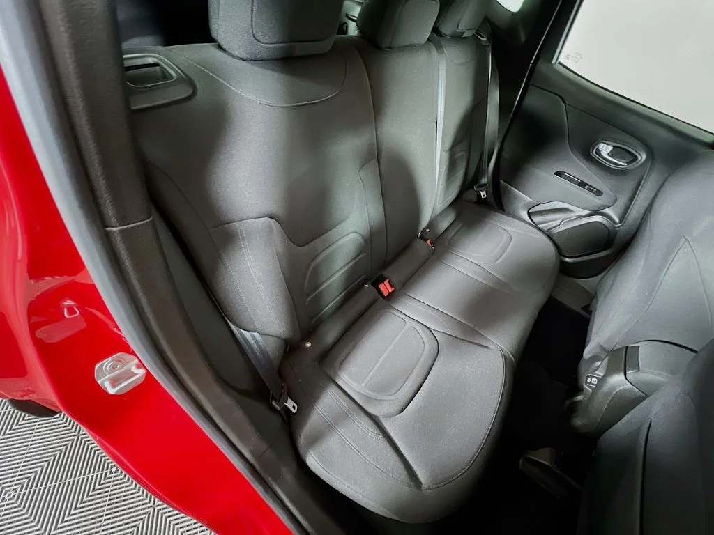 Used 2021 Red Jeep Latitude image 24