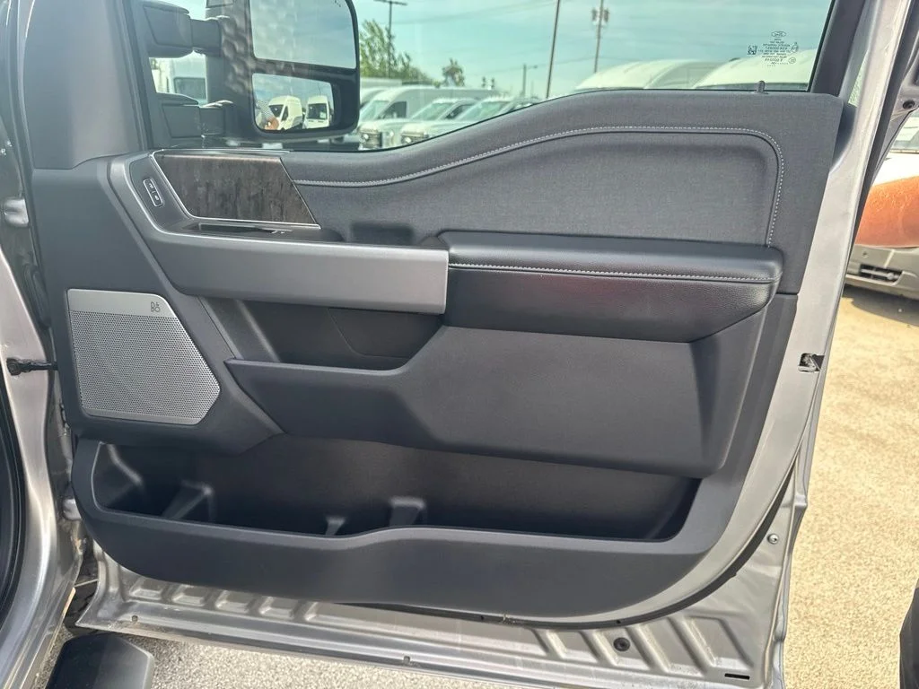 Used 2024 Silver Metallic Ford Lariat image 43