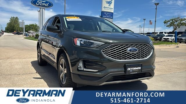 Used 2023 Green Ford SEL image 1