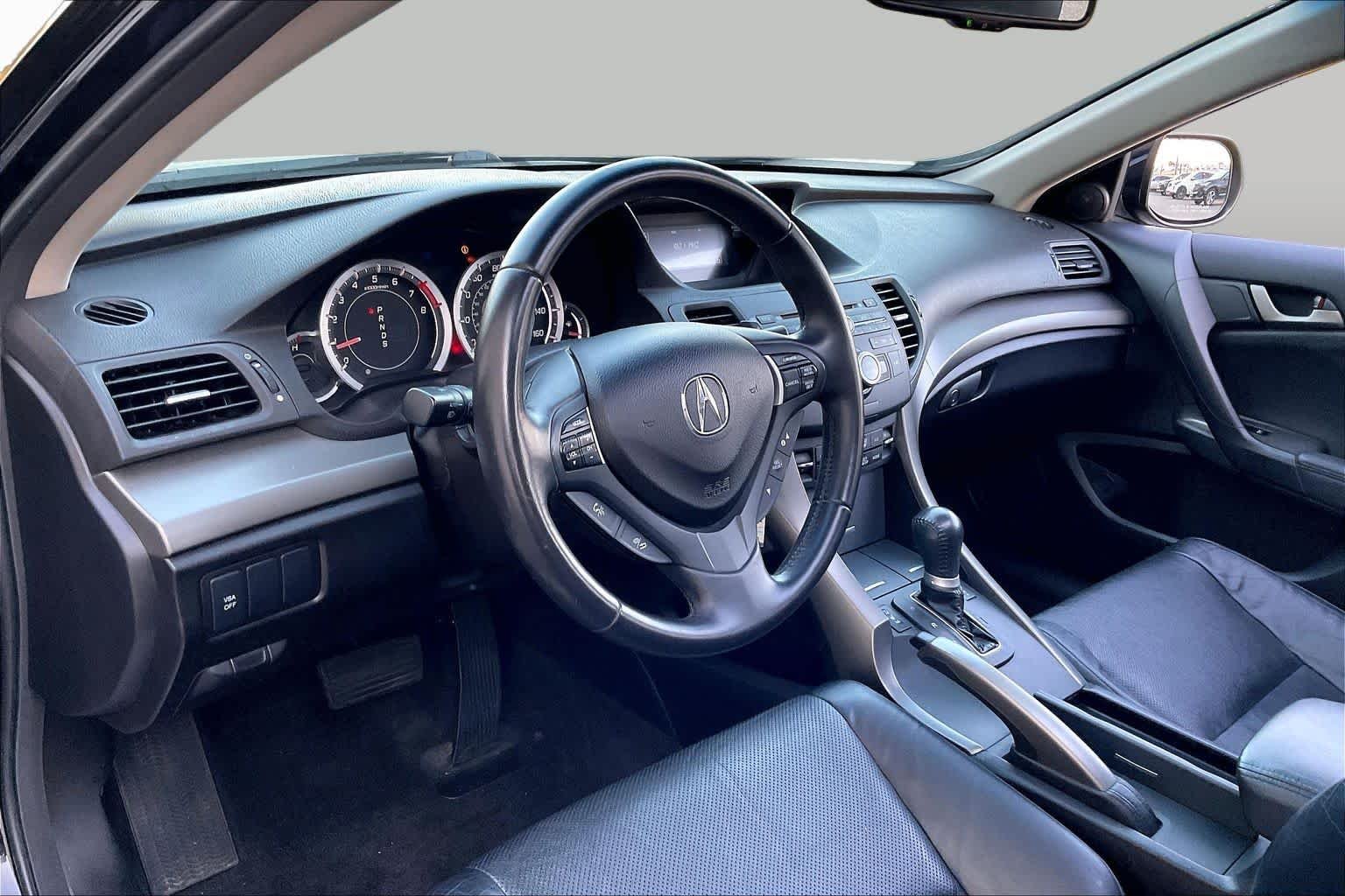 Used 2010 Crystal Black Pearl Acura  image 16