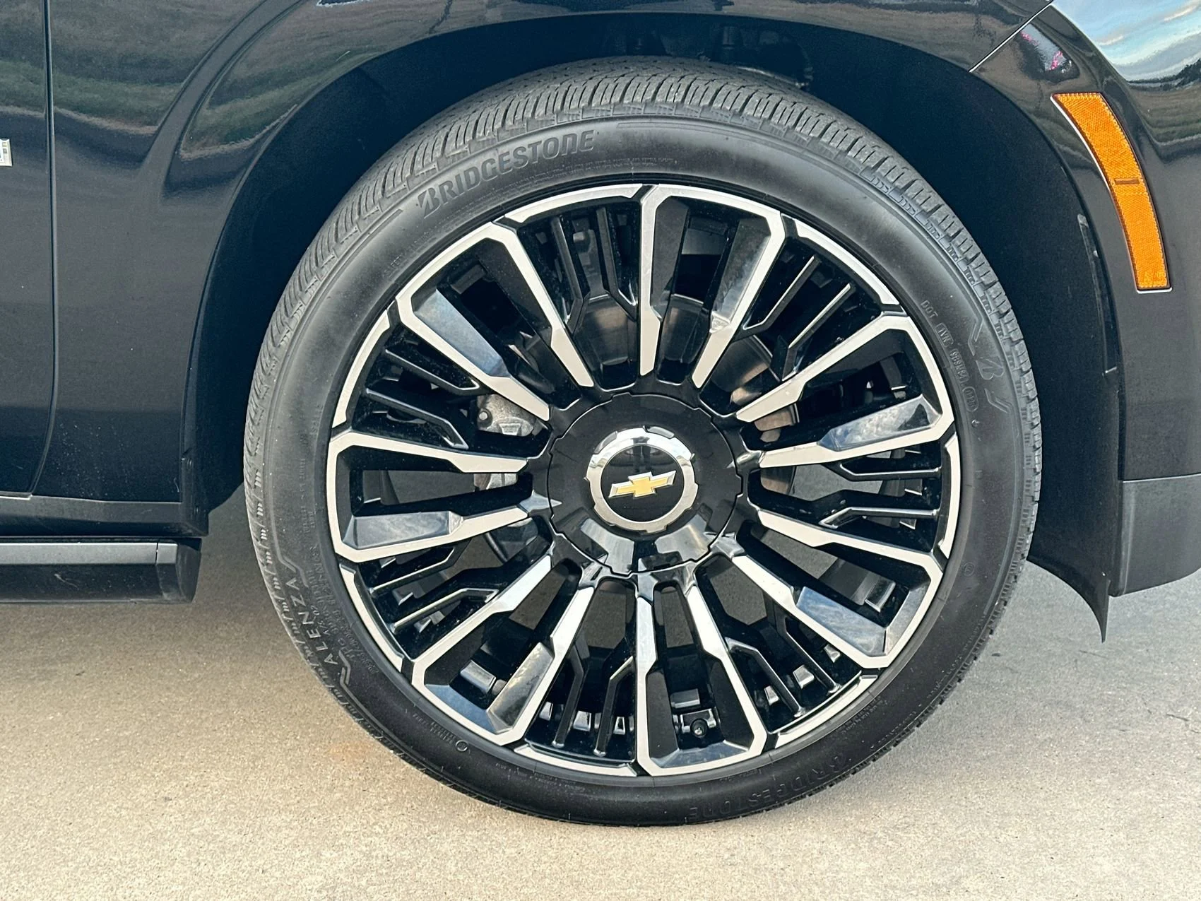 Used 2025 Black Chevrolet High Country image 10