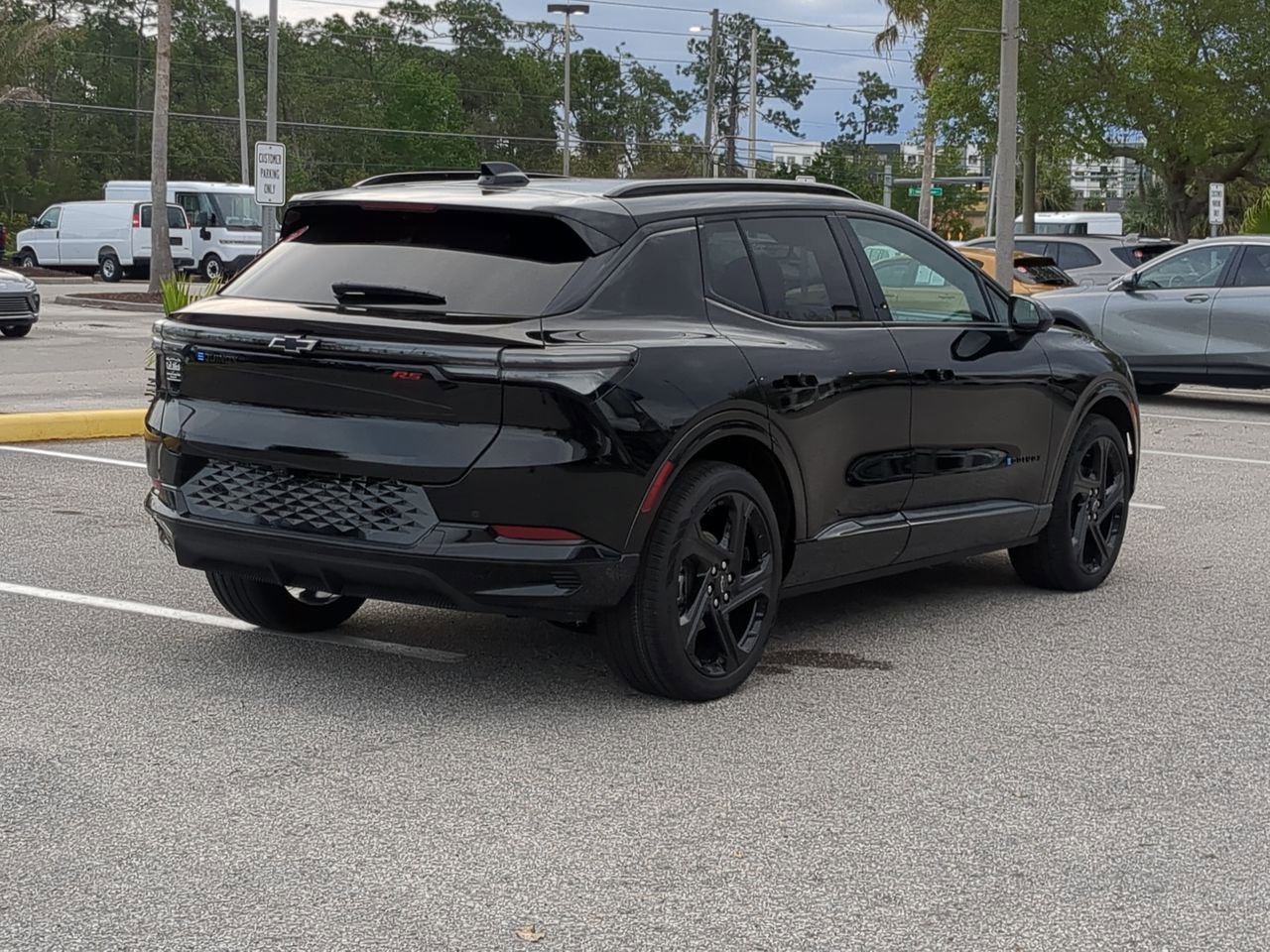2026 Chevrolet Equinox EV RS - Photo 8
