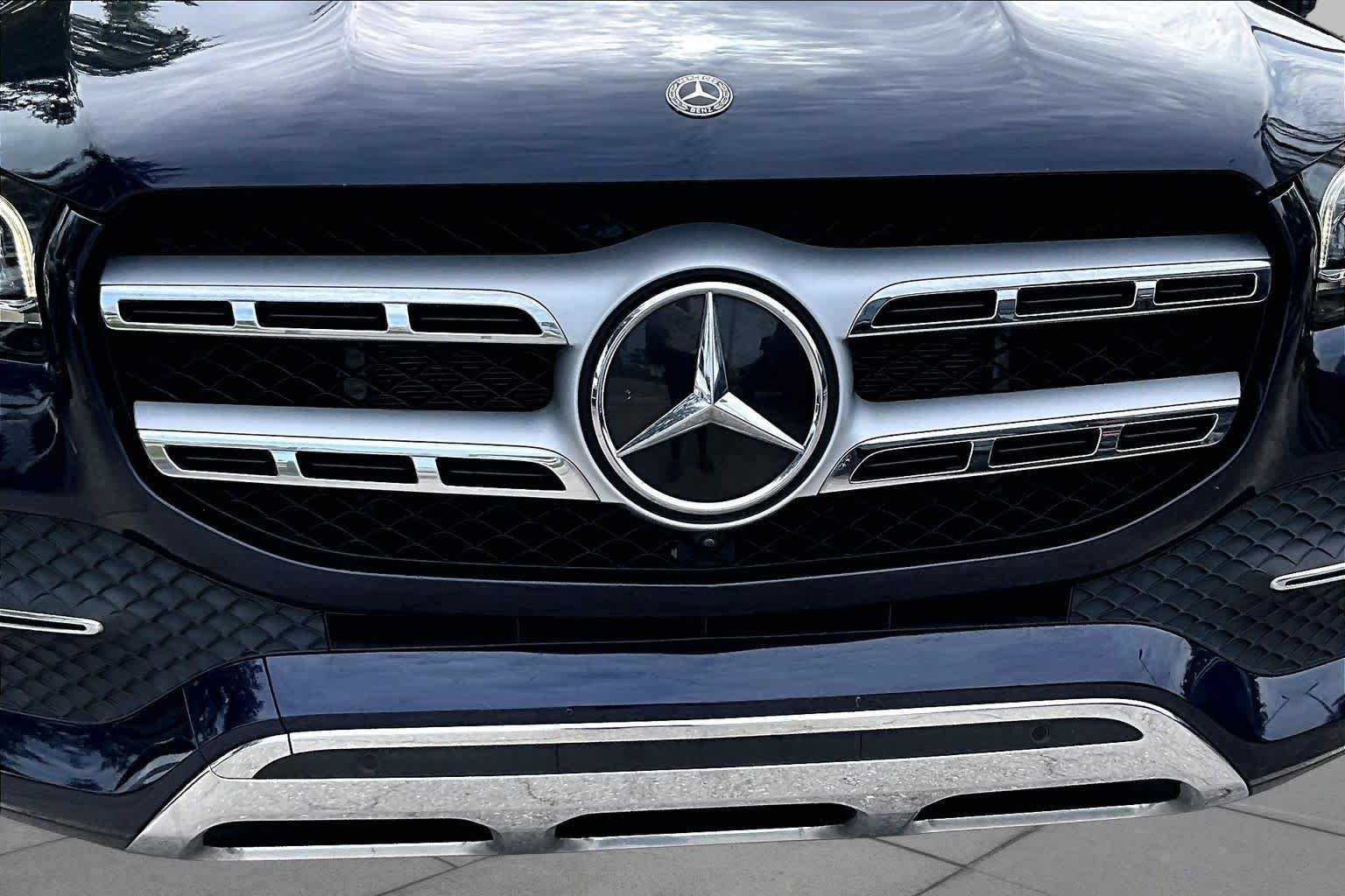Used 2020 Lunar Blue Metallic Mercedes-Benz GLS 450 image 30