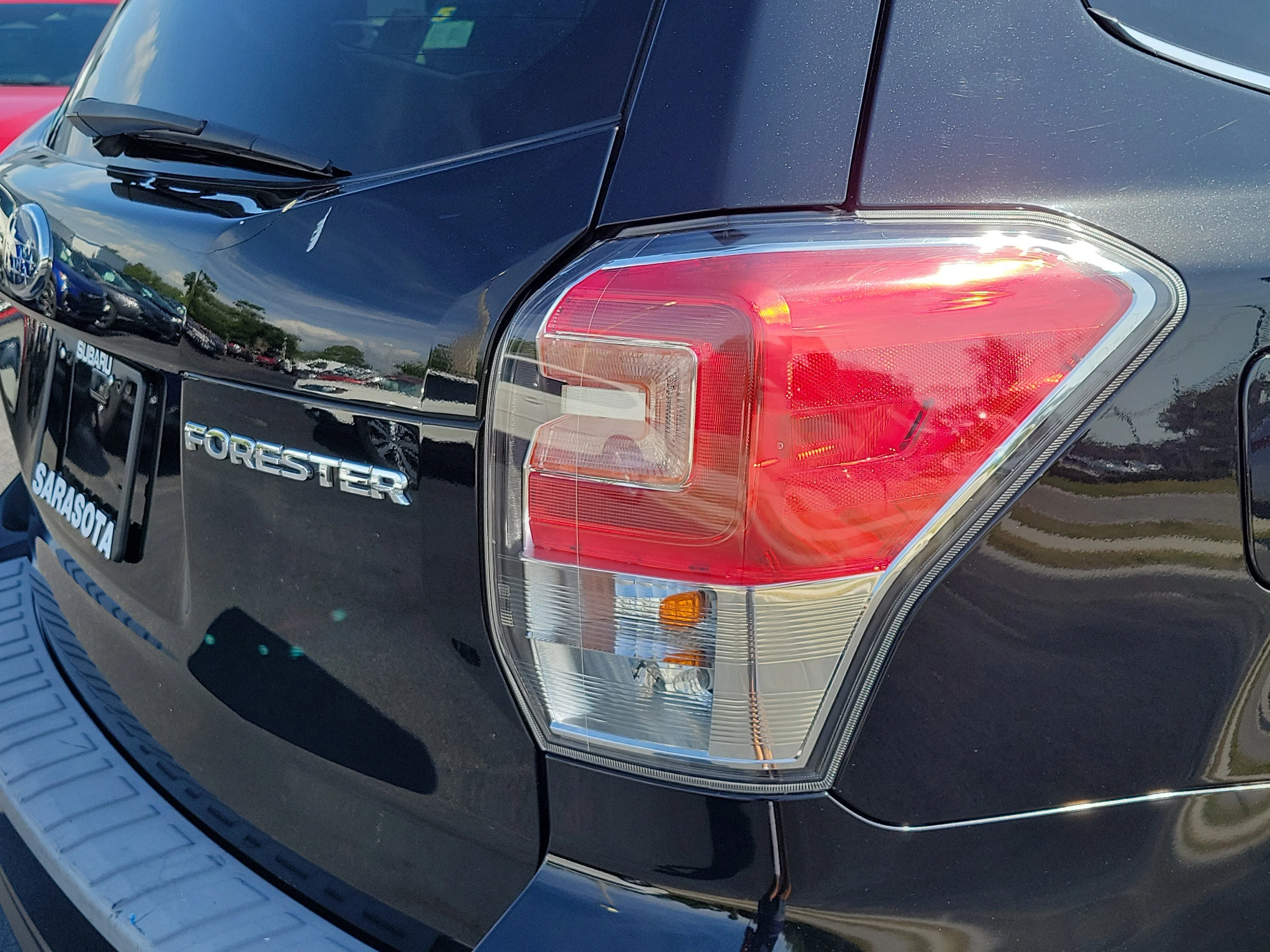 Used 2018 Crystal Black Silica Subaru Touring image 11