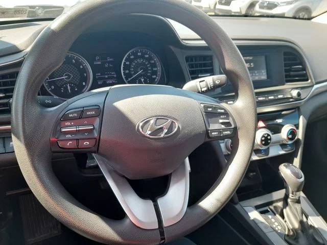 Used 2019 Gray Hyundai SE image 11