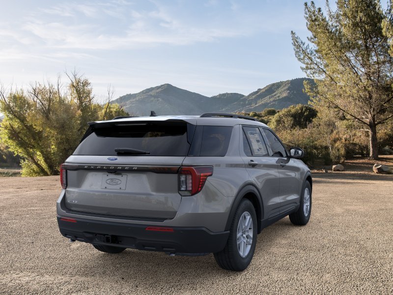 New 2026 Carbonized Gray Metallic Ford Active image 8