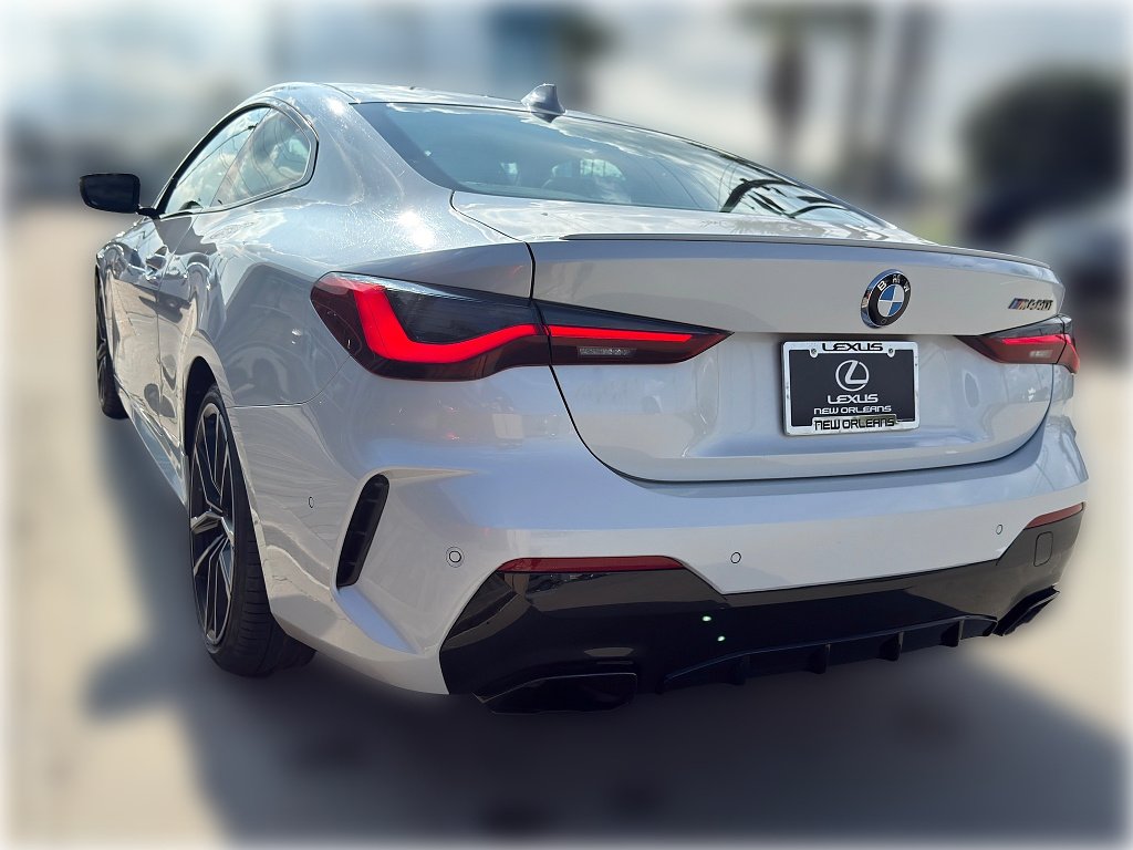 Used 2022 Alpine White BMW M440i image 5