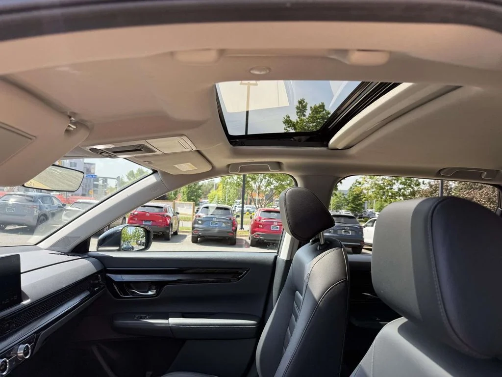 Used 2024 Black Honda EX-L image 4