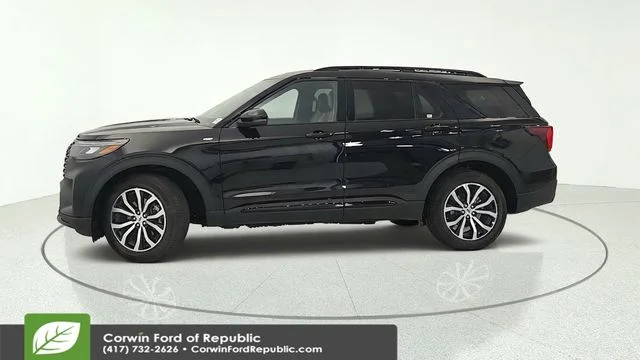 Certified Used 2026 Black Metallic Ford ST-Line image 2