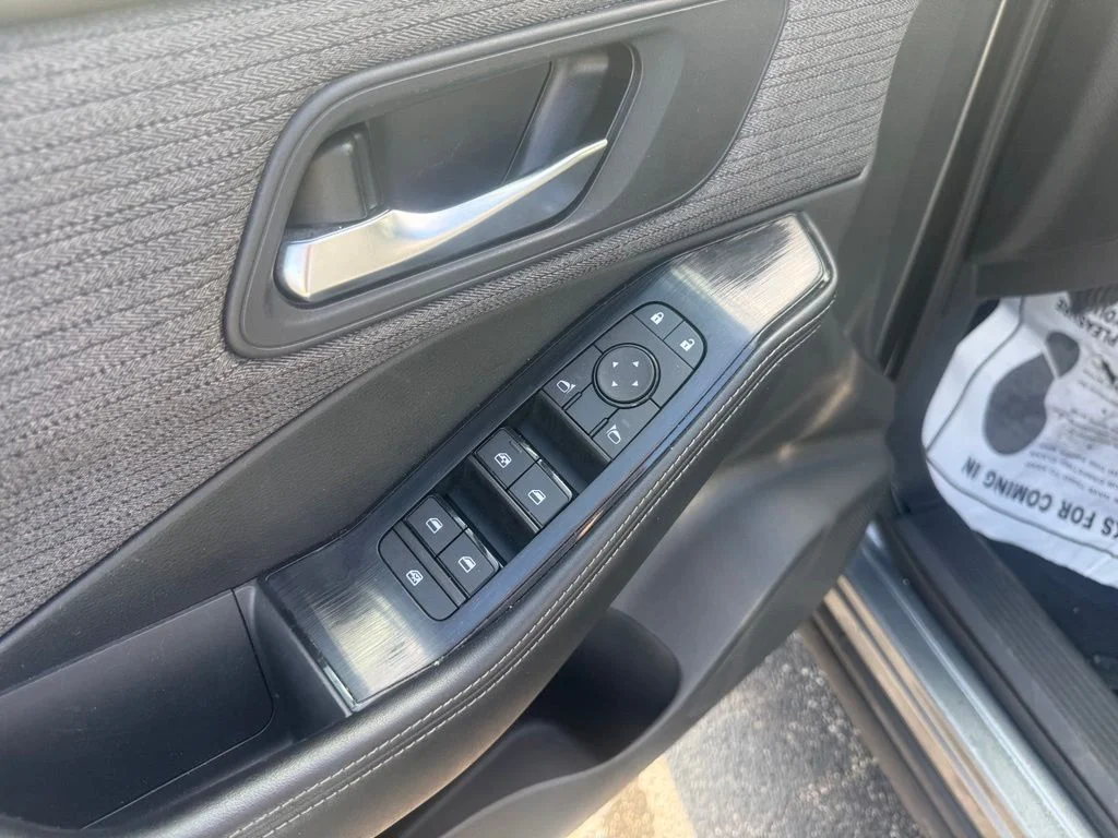 Certified Used 2023 Gun Metallic Nissan SV image 16