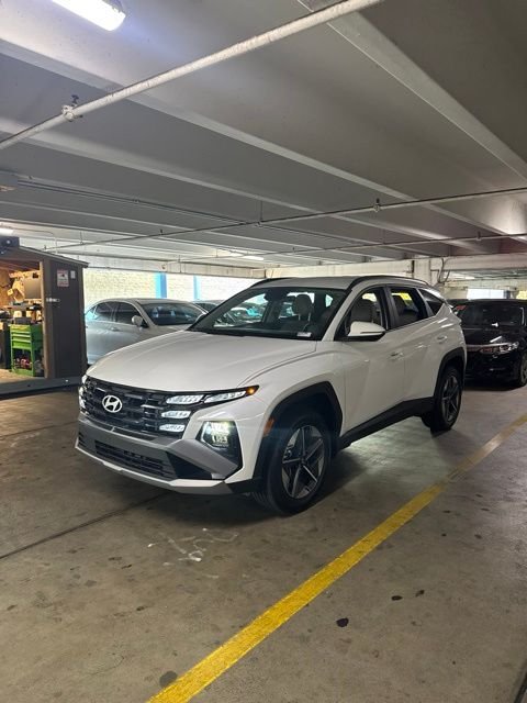 Used 2026 White Hyundai SEL Convenience image 2