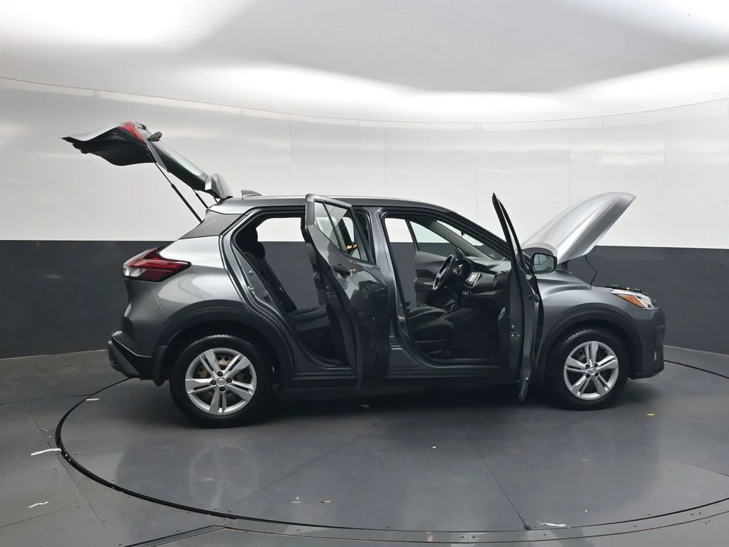 Used 2024 Gray Nissan S image 40