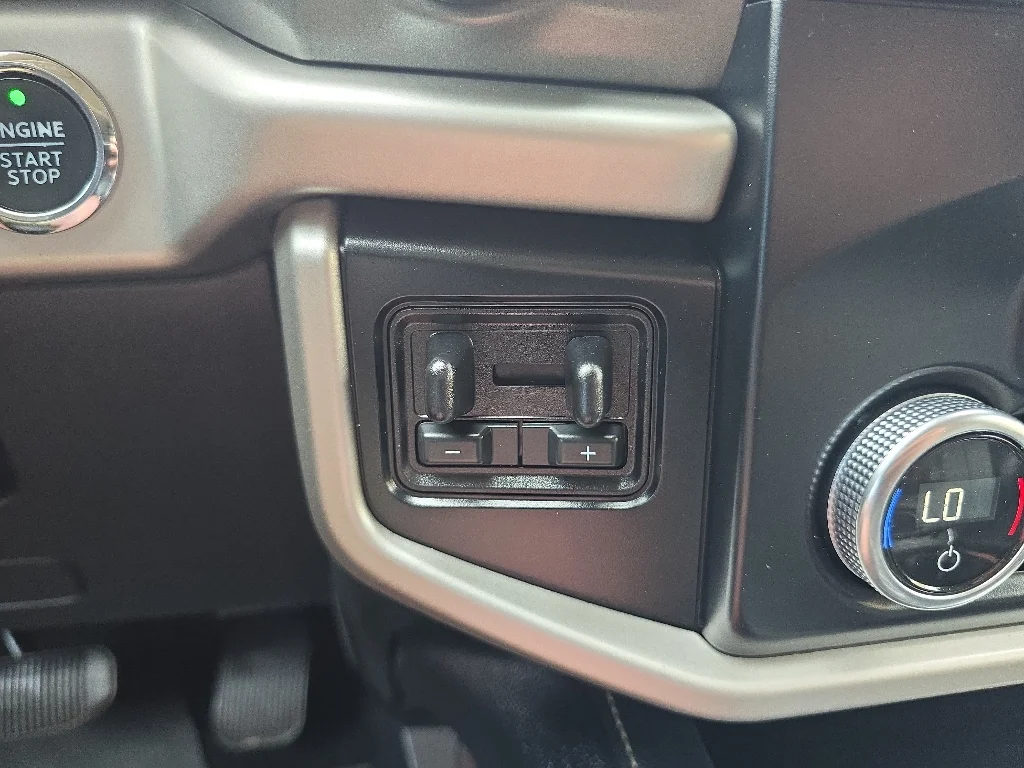 Used 2024  Ford XLT image 21