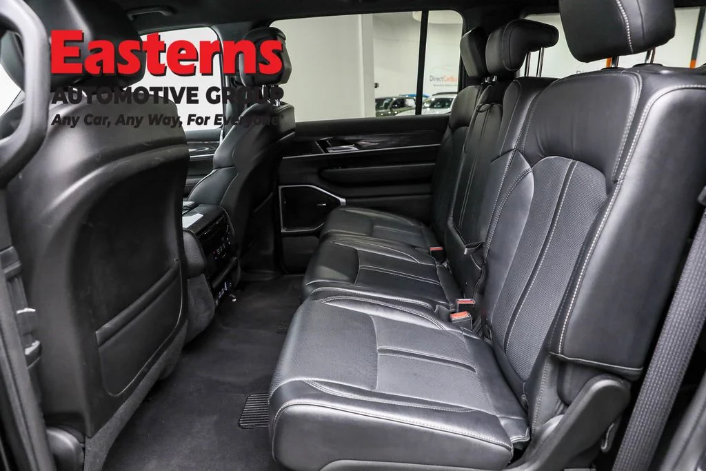 Used 2022 Black Jeep Series II image 21