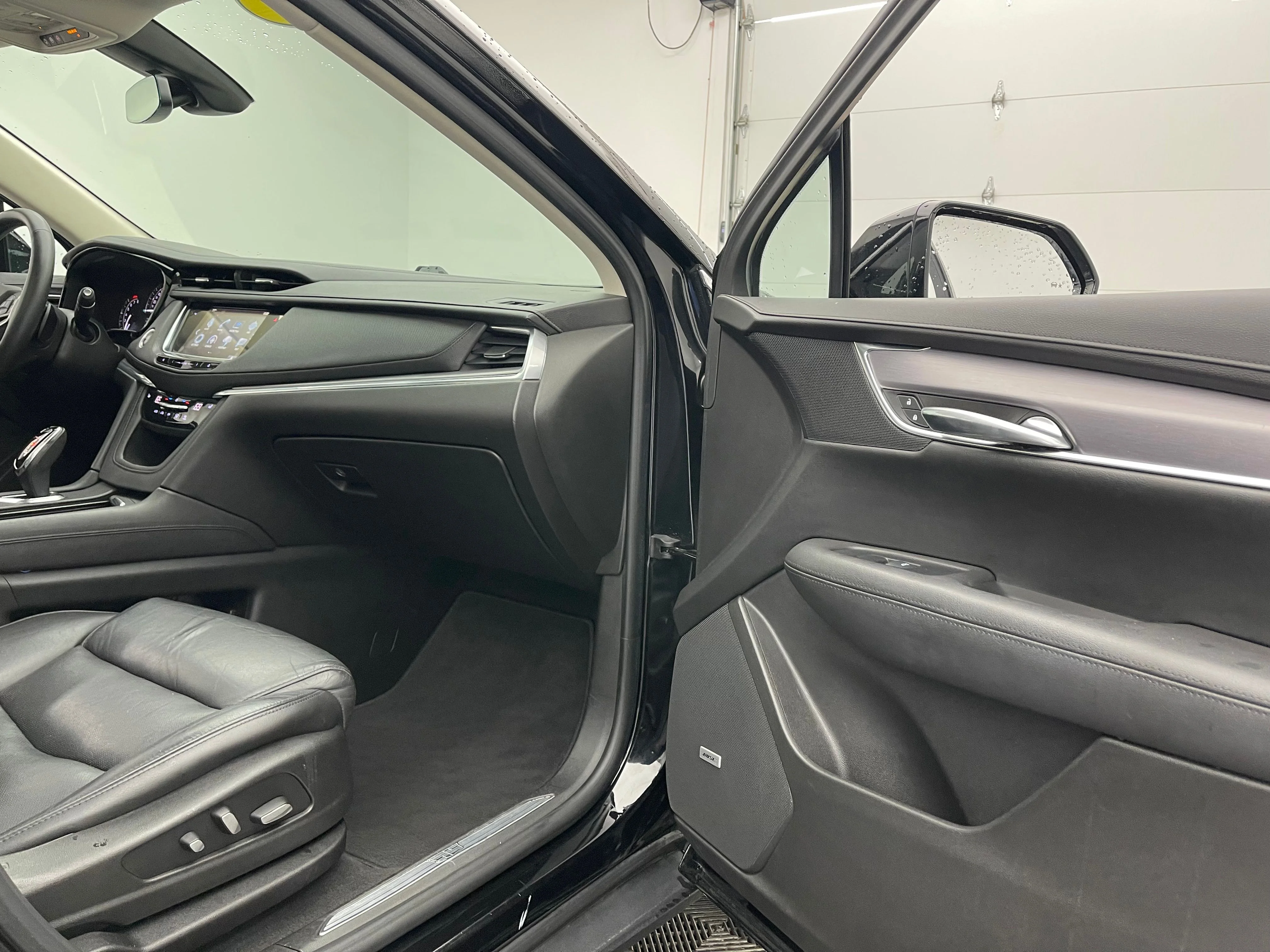 Used 2017 Stellar Black Metallic Cadillac Luxury image 32