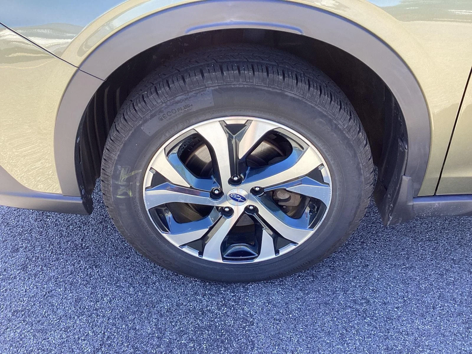 Used 2021 Brilliant Bronze Metallic Subaru Limited image 12