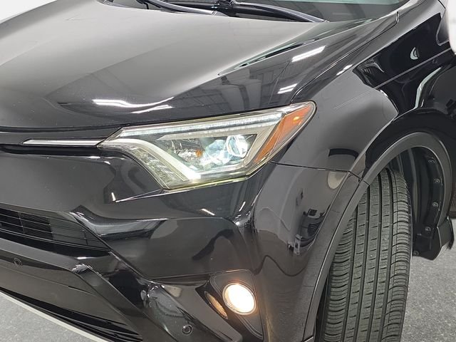 Used 2016 Black Toyota Limited image 31