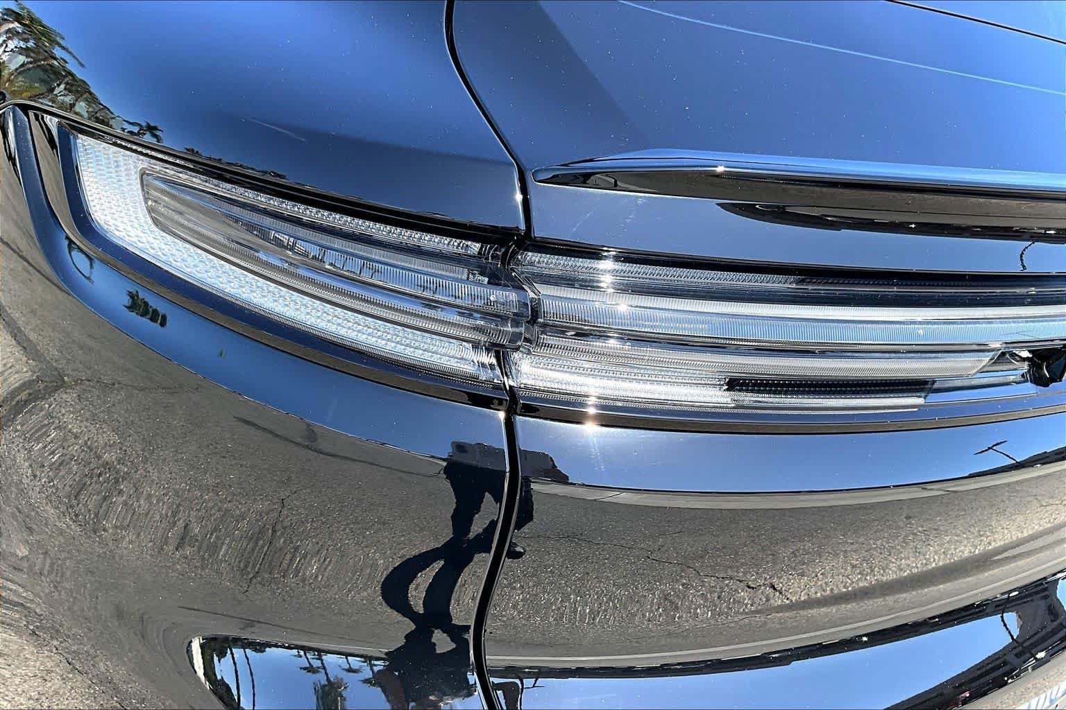 Used 2024  Porsche S image 27