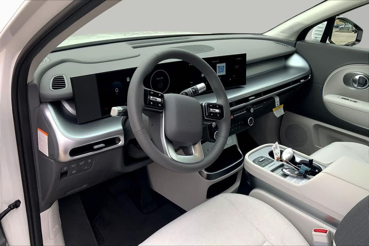 2026 Hyundai IONIQ 9 SE - Photo 9