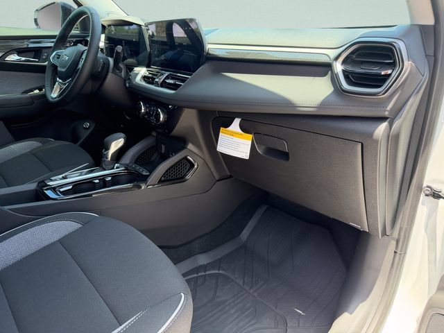 New 2026 Summit White Chevrolet LT image 17