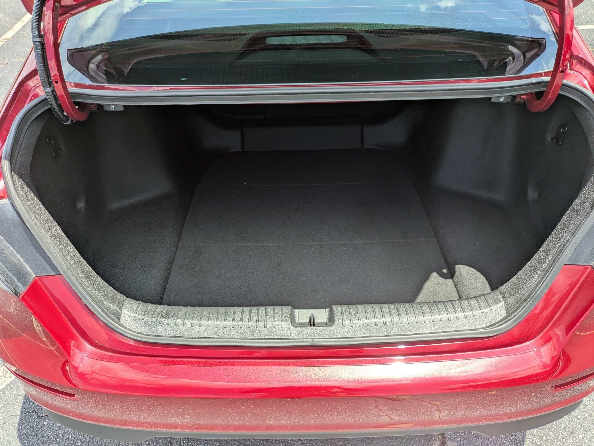 Used 2025  Honda SE image 9