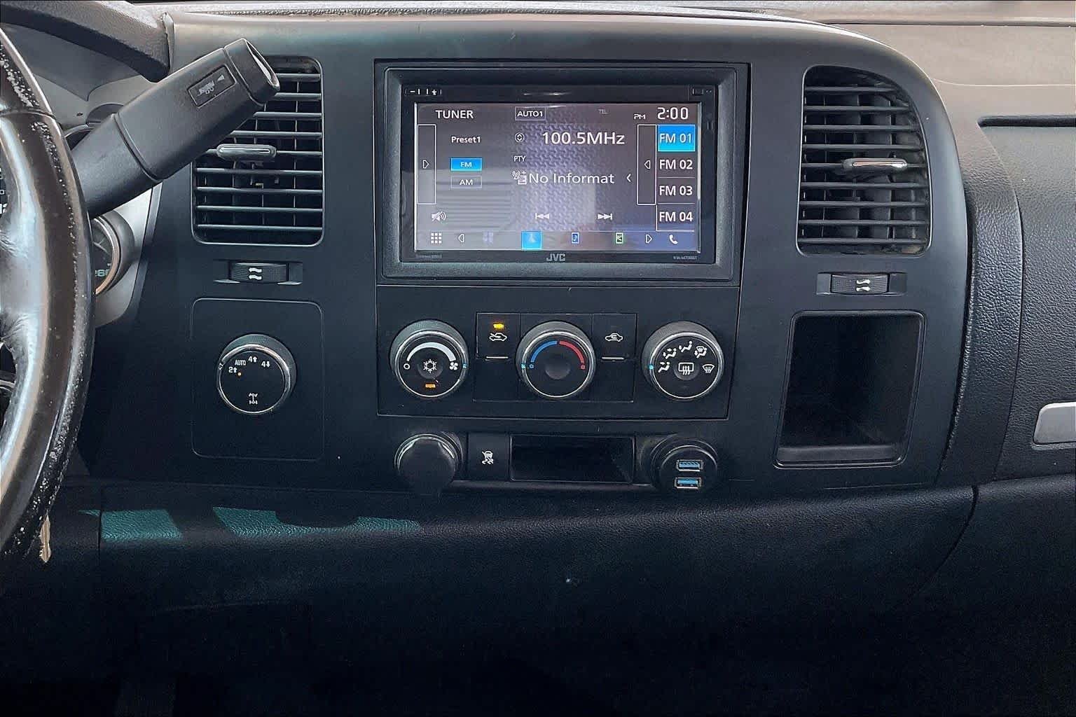 Used 2008 BLACK Chevrolet LT w/1LT image 7
