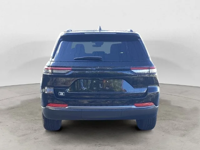 New 2027 Black Jeep LAREDO ALTITUDE 4X4 image 5