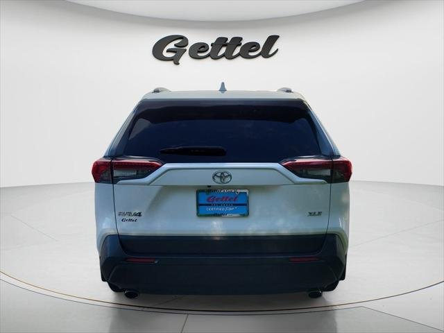 Certified Used 2020 ICE CAP Toyota  image 6