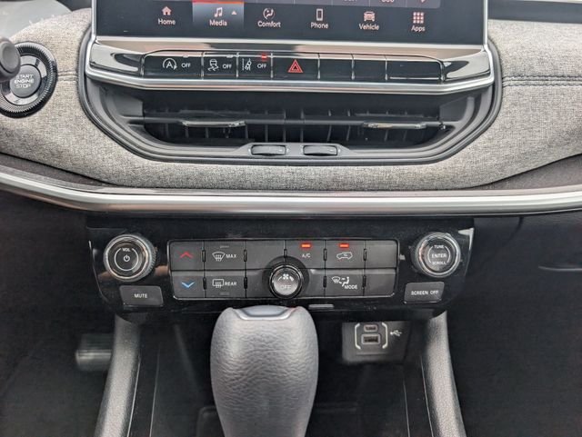 Used 2023 Blue Jeep Sport image 17