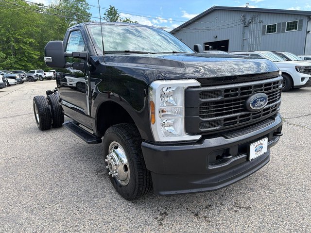 2026 Ford Chassis Cab F-350® XL