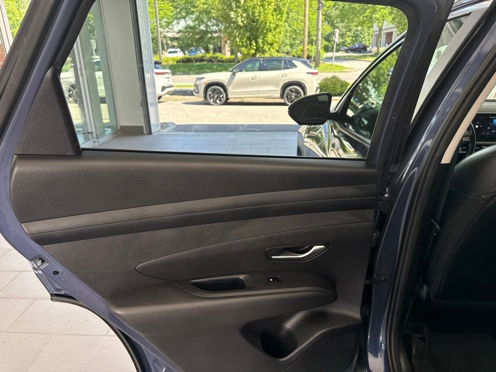 Used 2025 Blue Hyundai SEL Convenience image 16