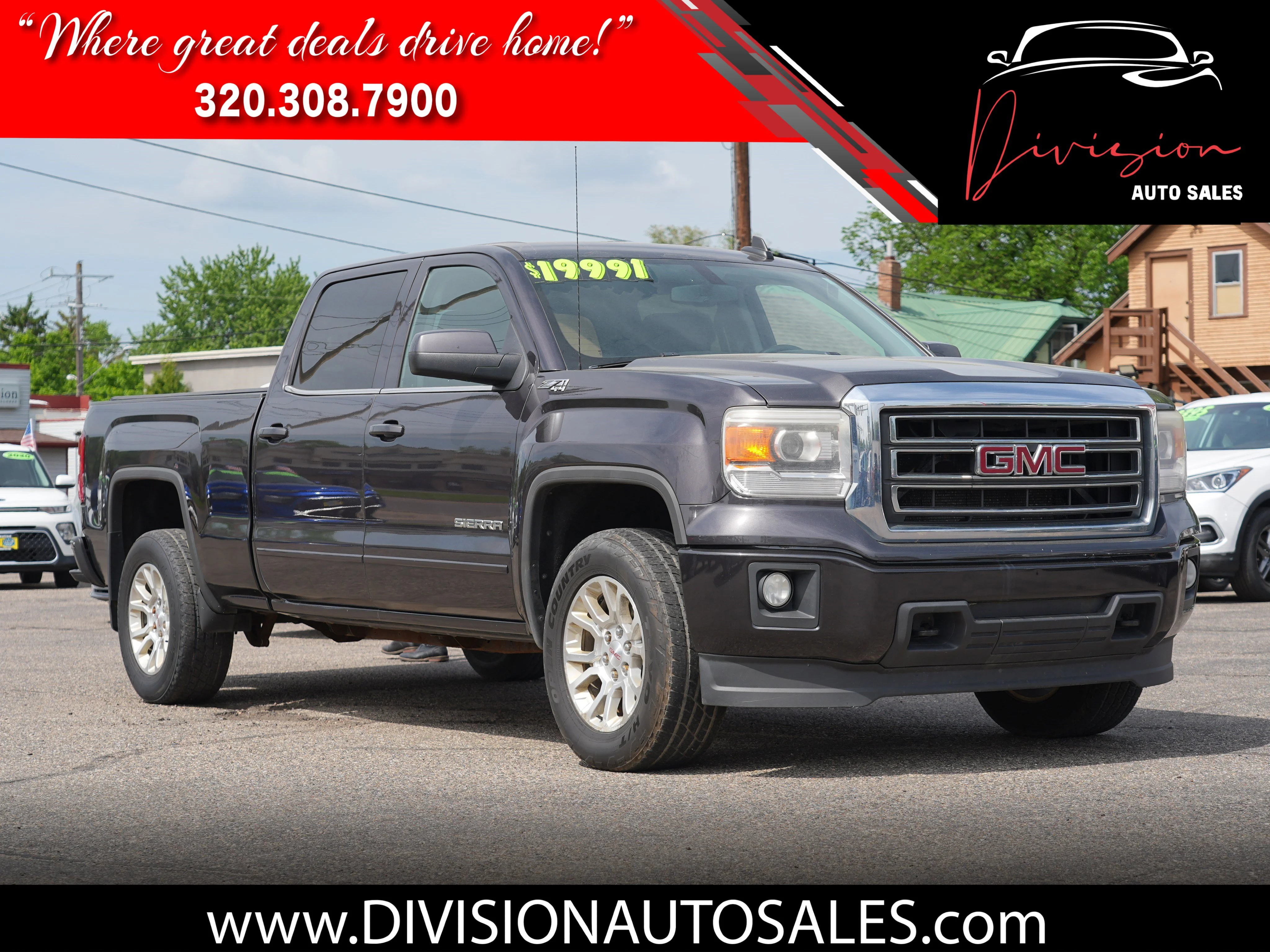 2015 GMC Sierra 4WD Crew Cab SLE SWB's photo